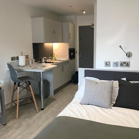 Modern Studios, Newcastle Under Lyme - Sk Kültér fotó