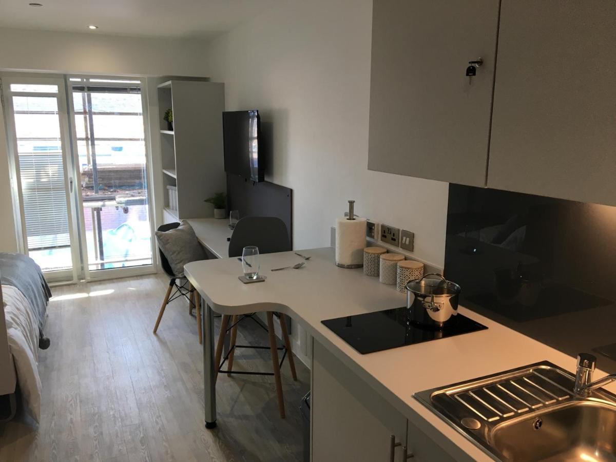 Modern Studios, Newcastle Under Lyme - Sk Kültér fotó
